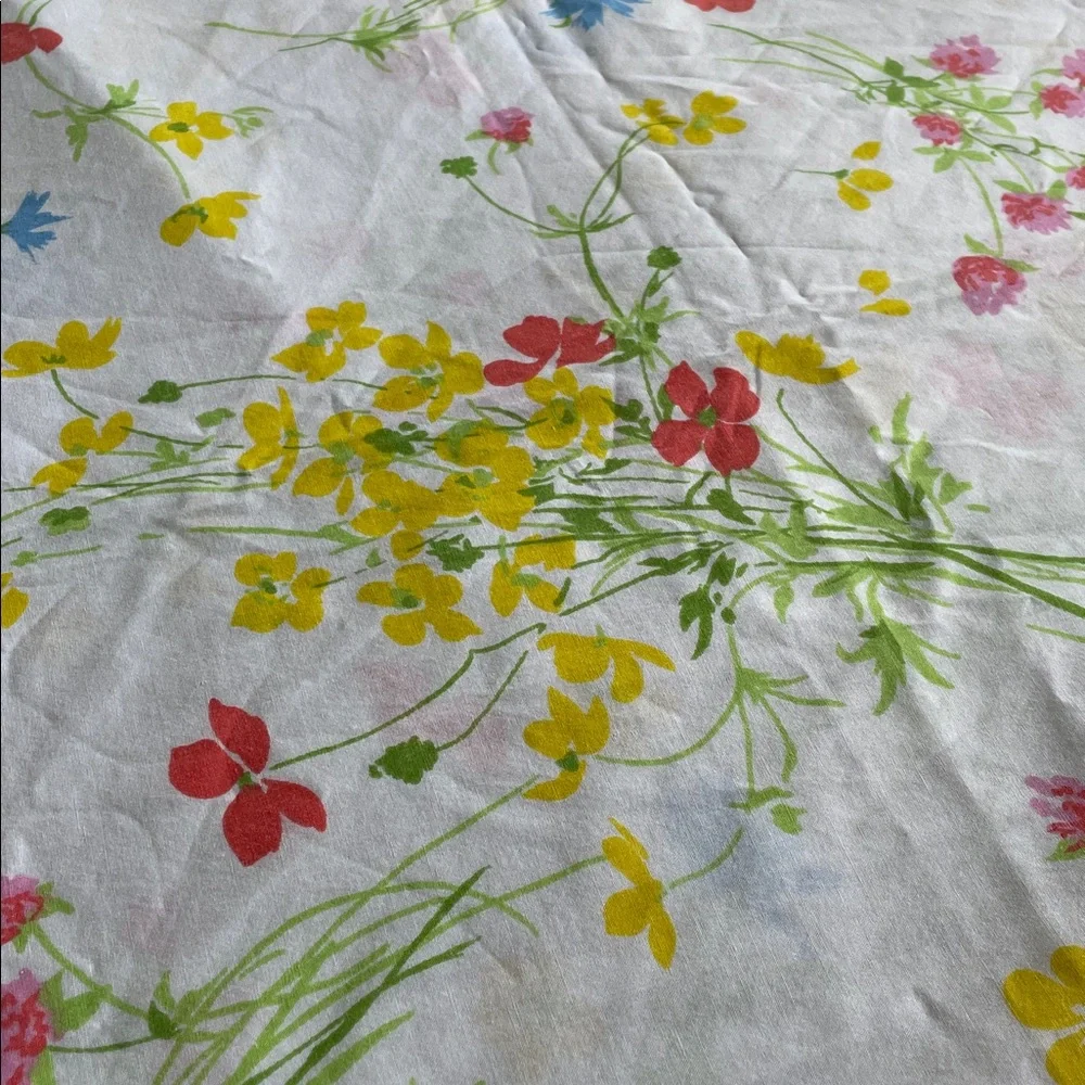 VTG Fieldcrest Perfection Percale queen flat sheet floral pattern Primary colors